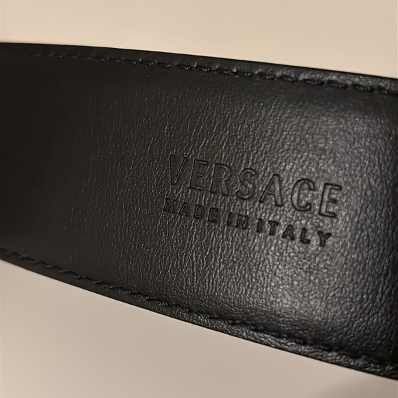 Versace La Medusa Leather Belt 3 CM - Picture 6 of 12
